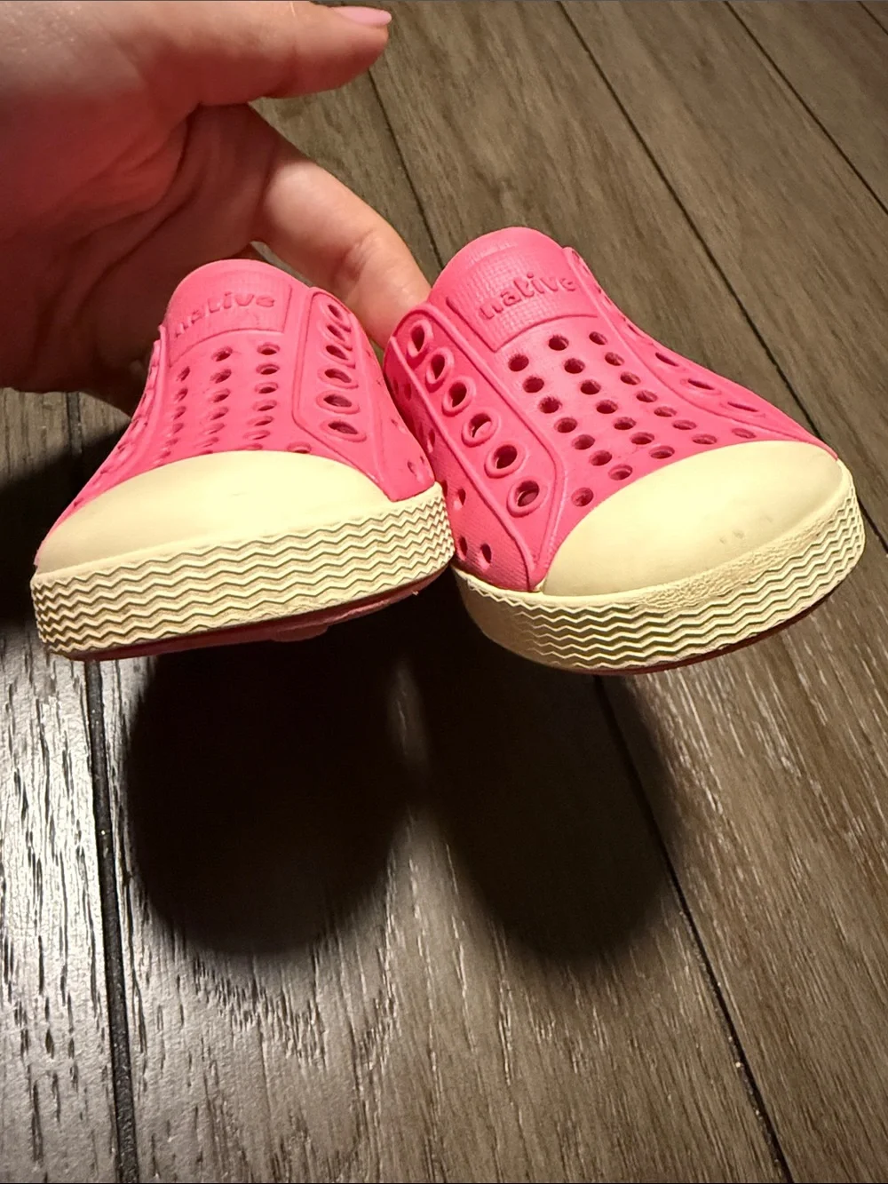 Native Kids Water Outdoor Slip-on Shoes in Bright Pink Toddler Size 4c
